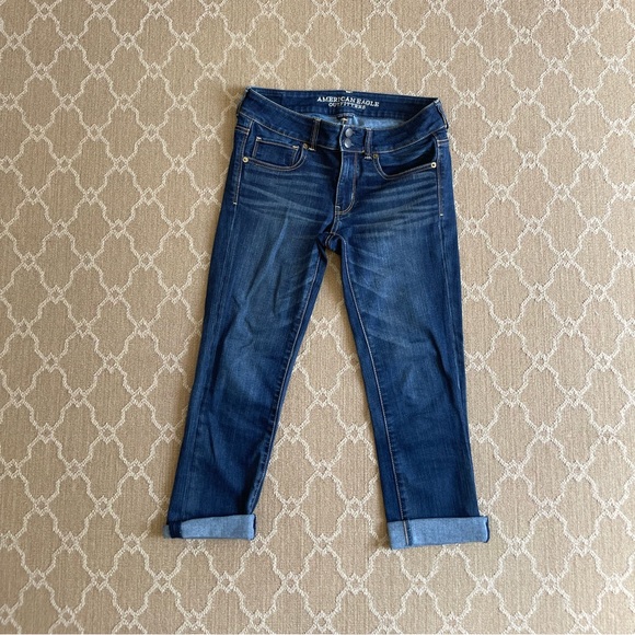 American Eagle. Crop Jean. Size 6. Super Stretch. - Picture 1 of 3